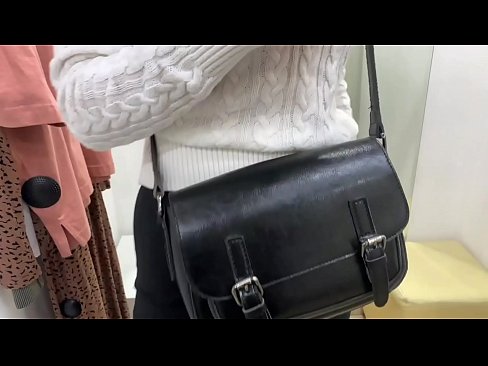 ❤️ Nyilvános maszturbáció a fiatal szuka FeralBerry egy dildóval a próbafülkében ️ Szex videó at hu.bsglass.ru ❌❤